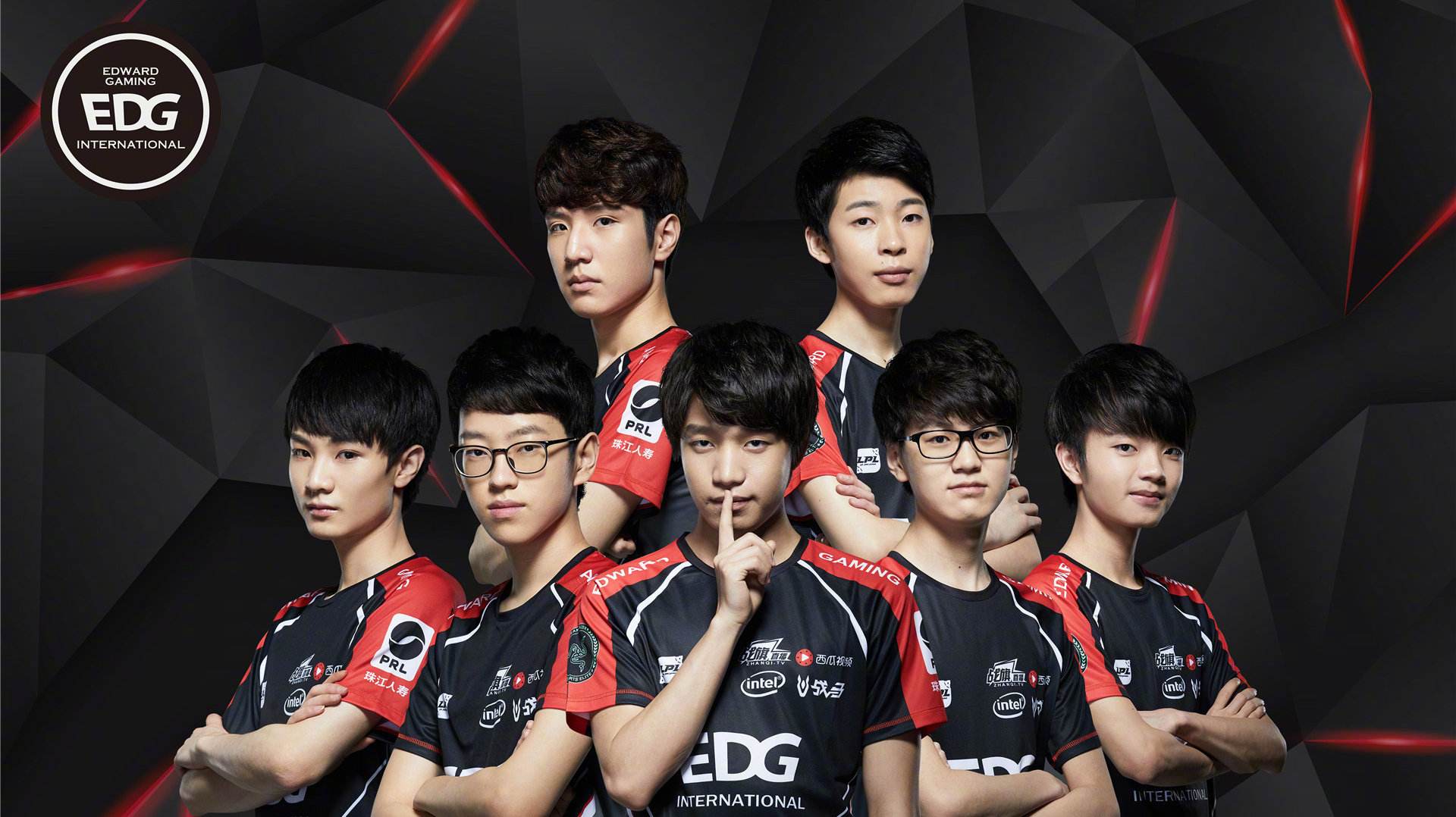 两支豪门球 两支豪门球