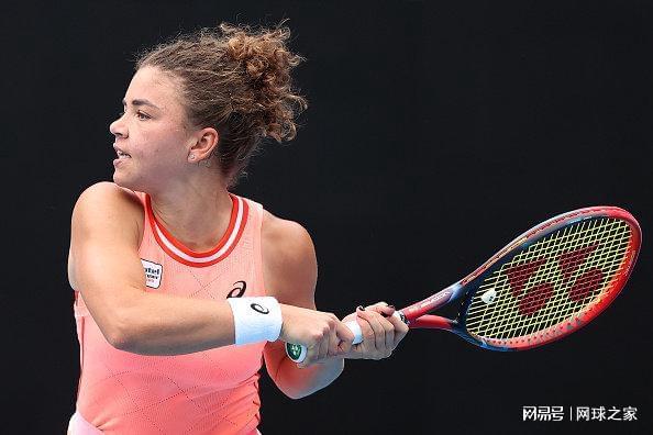 场上崭露头 场上崭露头