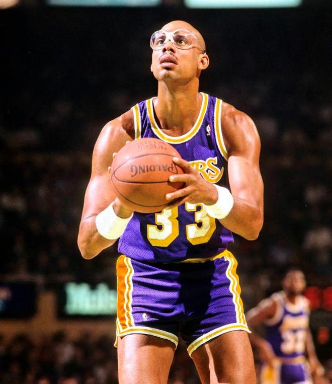 跟进球员补 跟进球员补